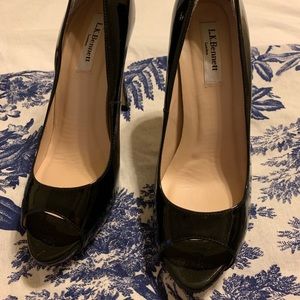 Stunning black heels